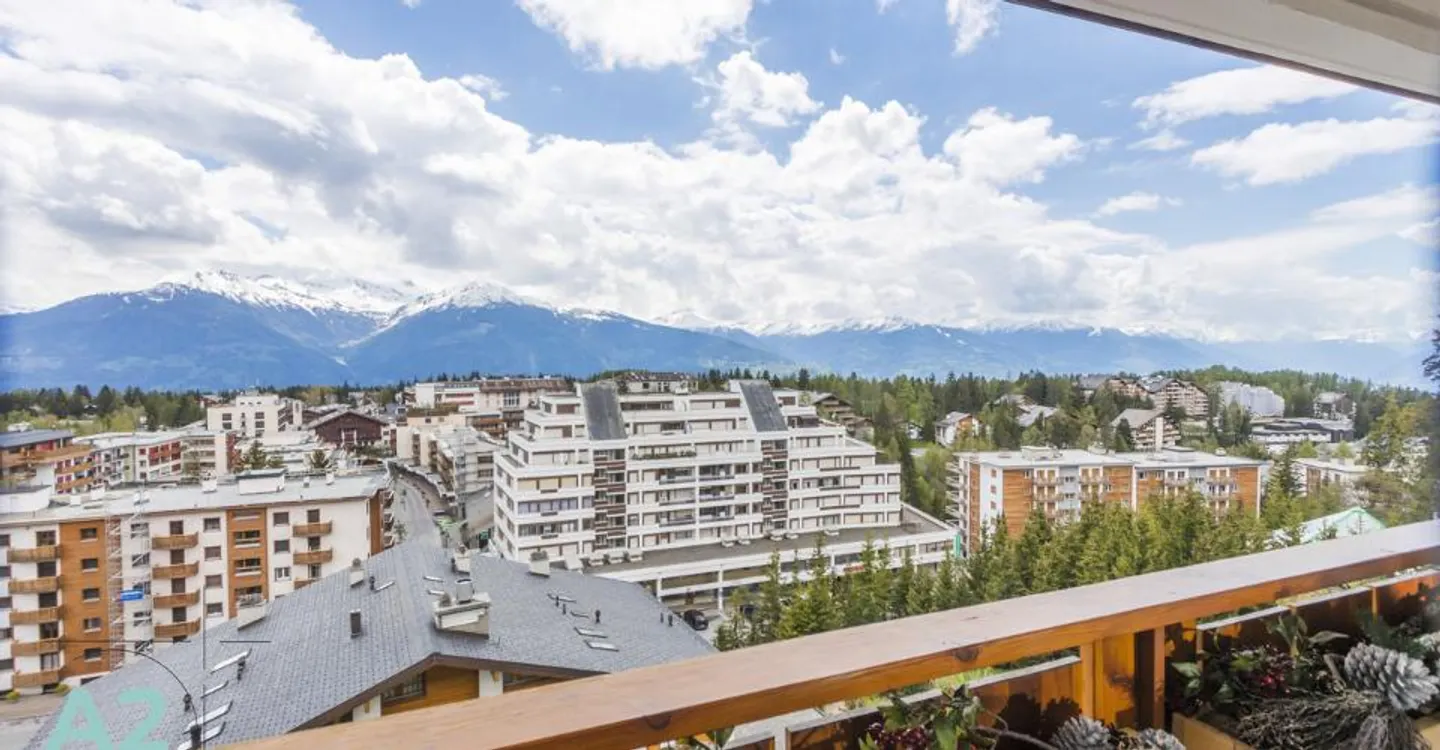 Luxury Apartment in Crans with Mountain View - Photo 4 of 12