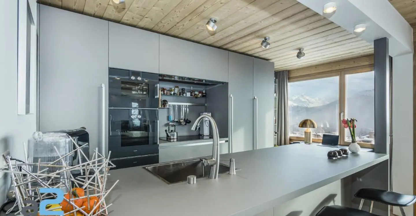 Luxury Apartment in Crans with Mountain View - Photo 8 of 12
