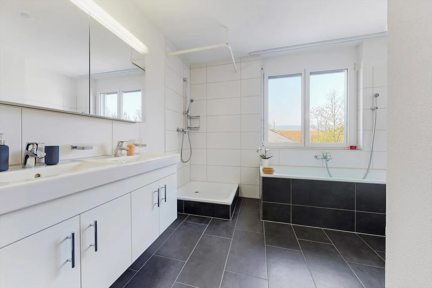 Più che vivere - una dichiarazione di stile e comfort! - Foto 8 di 12