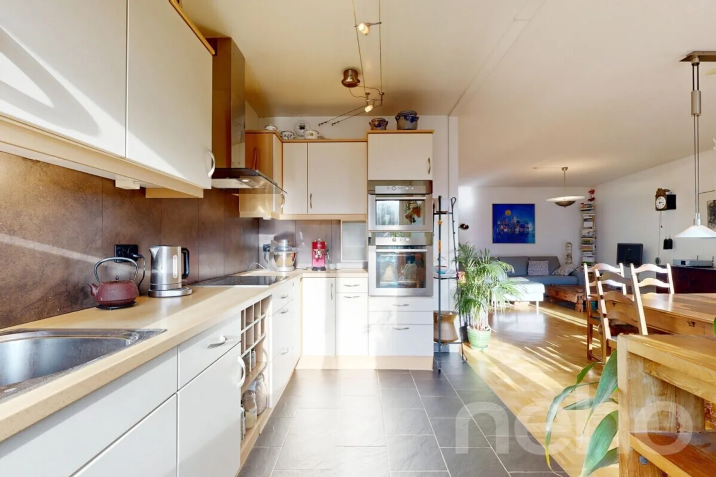 Spacious family apartment of 114 m², bright, in the heart of Geneva - Photo 5 of 12