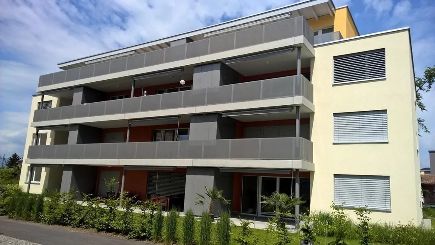 Appartement 3.5 pièces - Foto 1 von 8