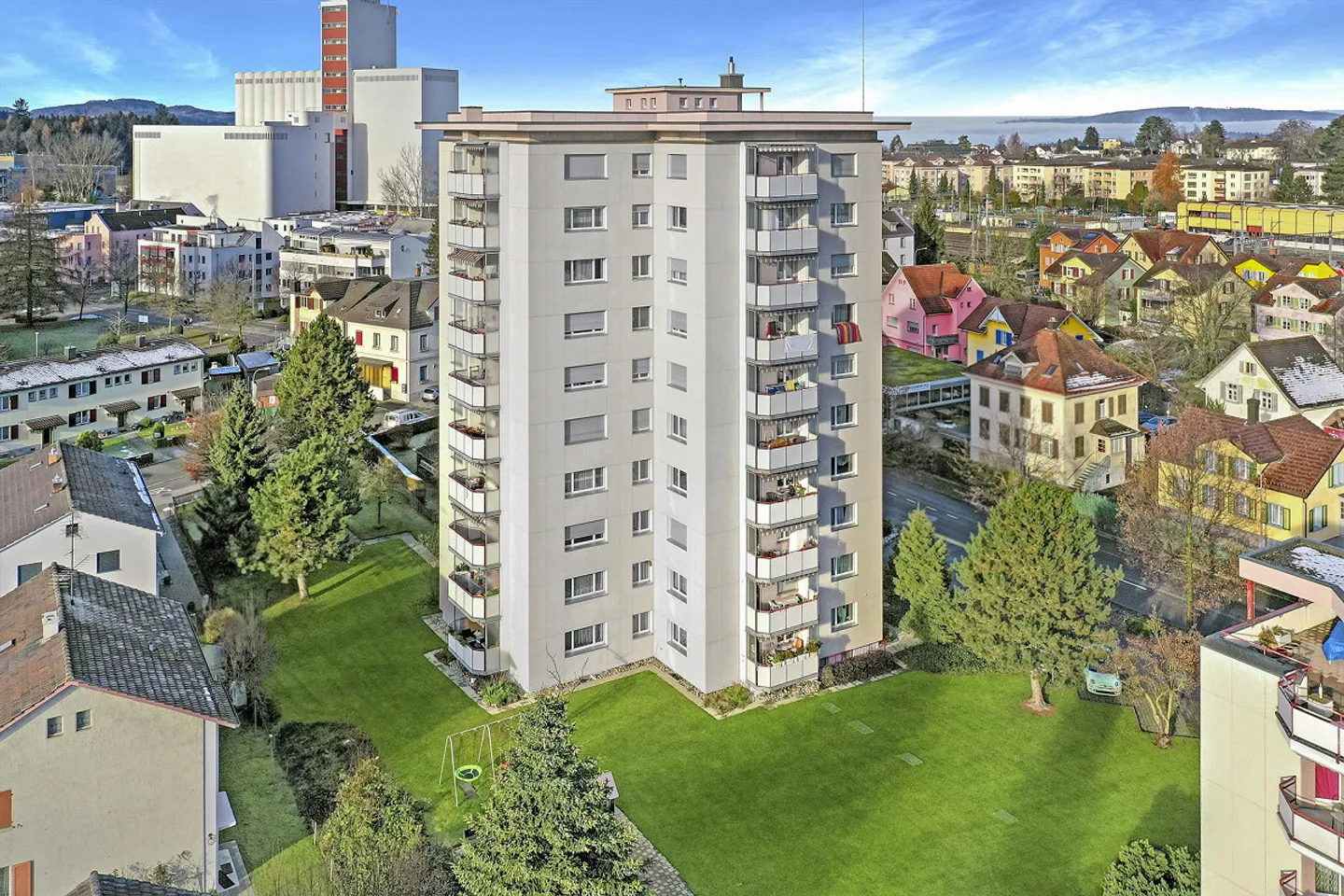 Helle Wohnung mit toller Aussicht - Foto 1 von 11