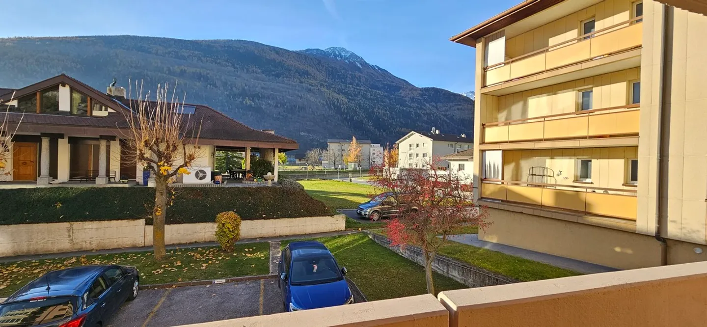 Appartamento di 3,5 stanze situato in una zona tranquilla a Steg VS - pronto per essere occupato - Foto 2 di 9