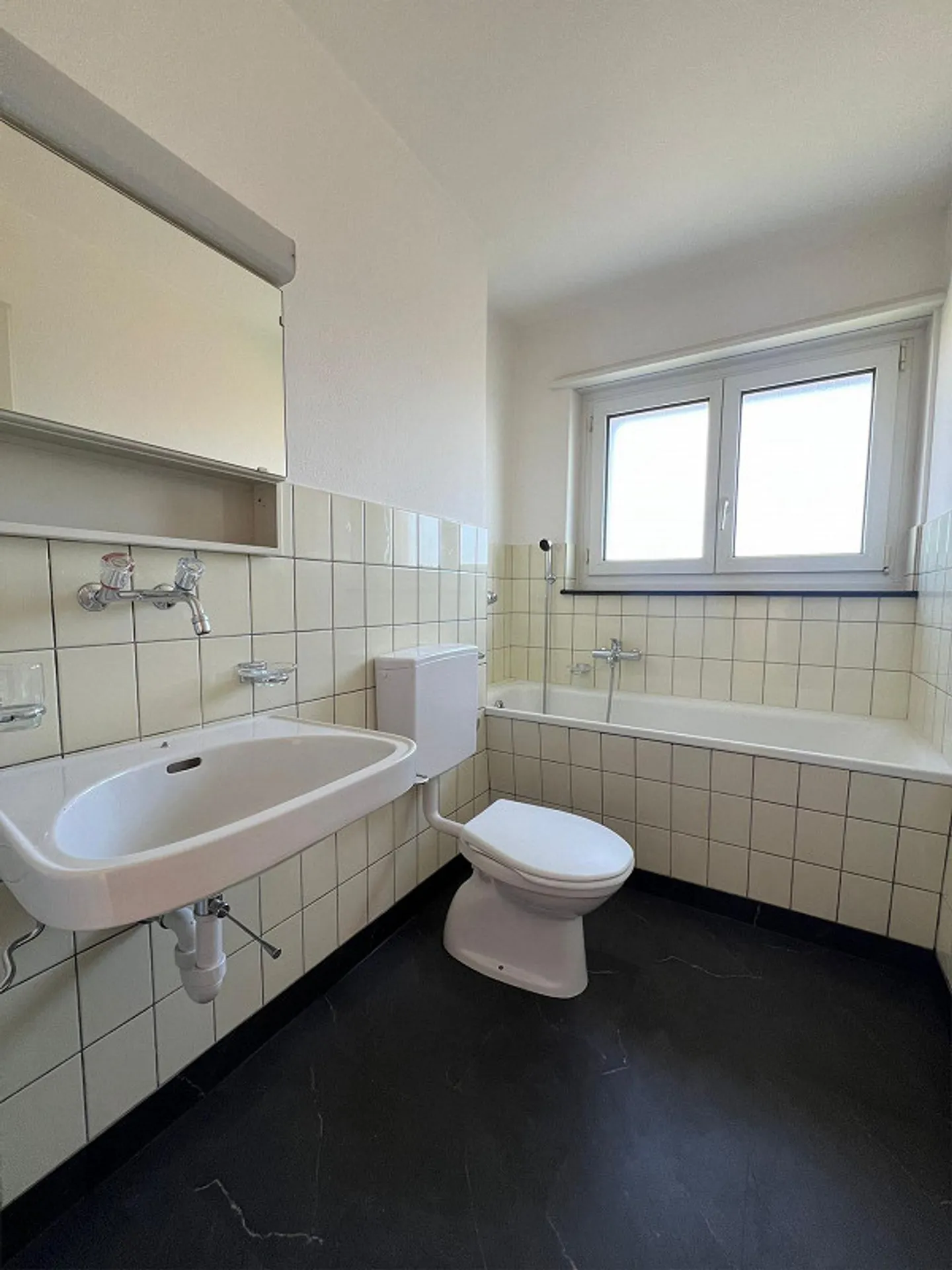 Helle Wohnung mit toller Aussicht - Foto 5 von 11