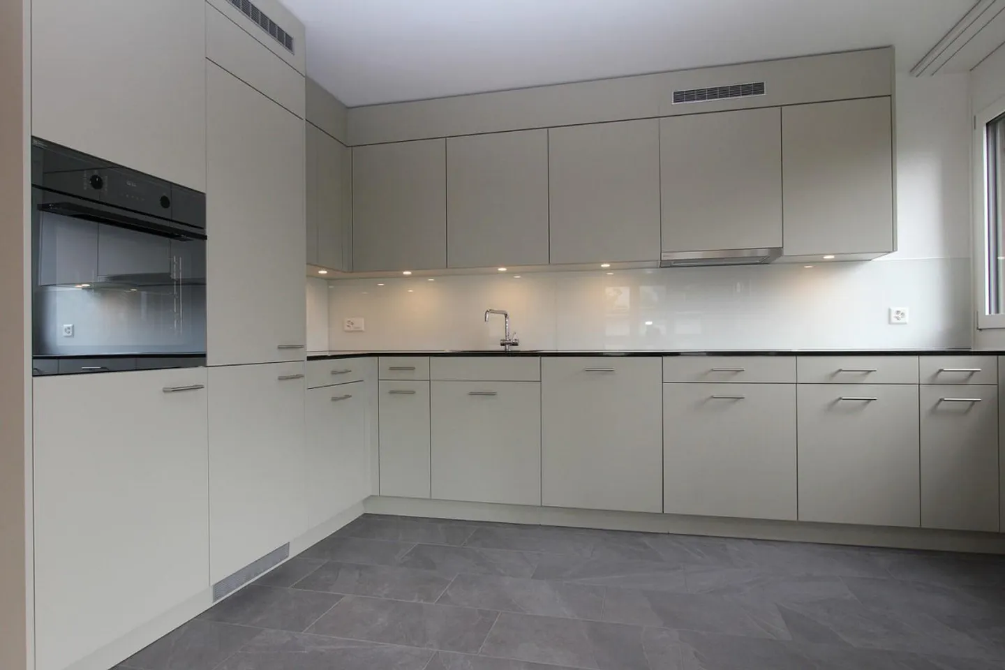 Prima locazione dopo ristrutturazione completa - ancora 2 appartamenti di 4½ stanze disponibili - Foto 2 di 11