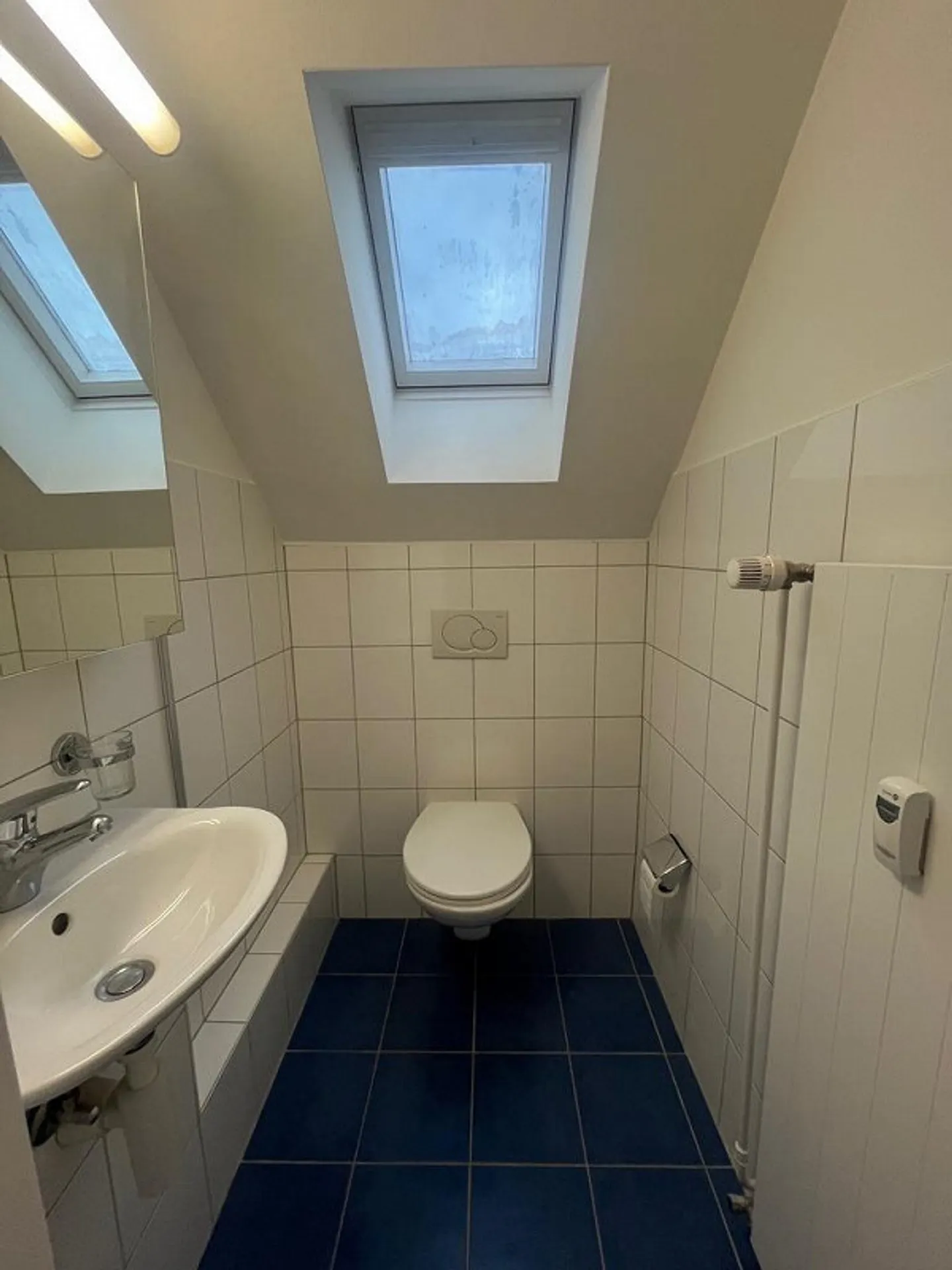Appartement en duplex spacieux au centre du village - Photo 2 sur 11