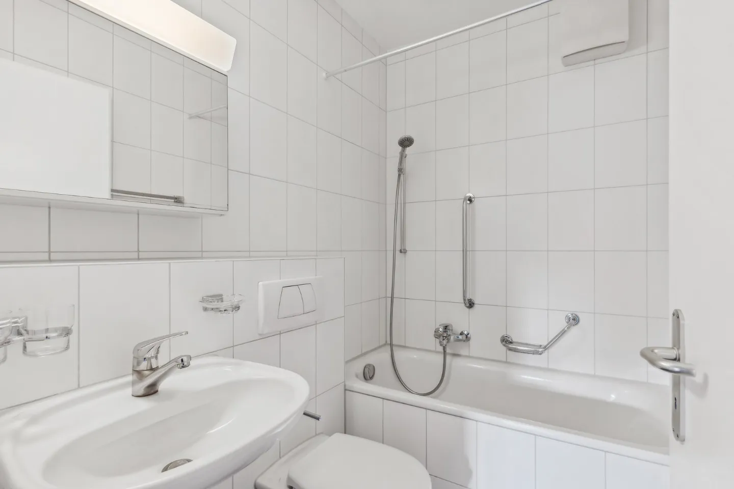 Spacious Apartment in Fribourg - Photo 4 of 9