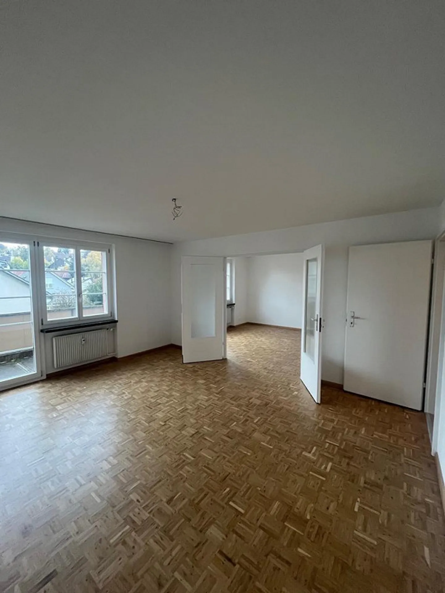 Appartement en duplex spacieux au centre du village - Photo 4 sur 11