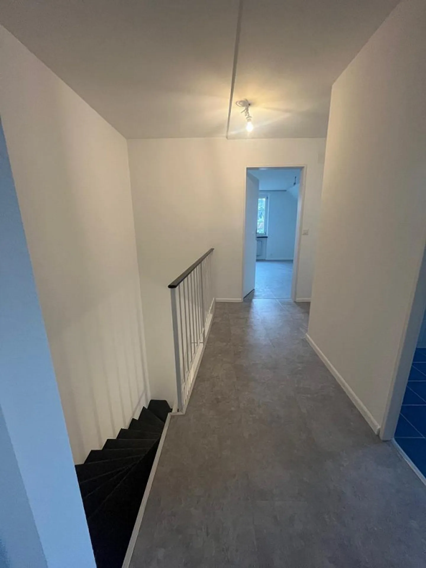 Appartement en duplex spacieux au centre du village - Photo 10 sur 11