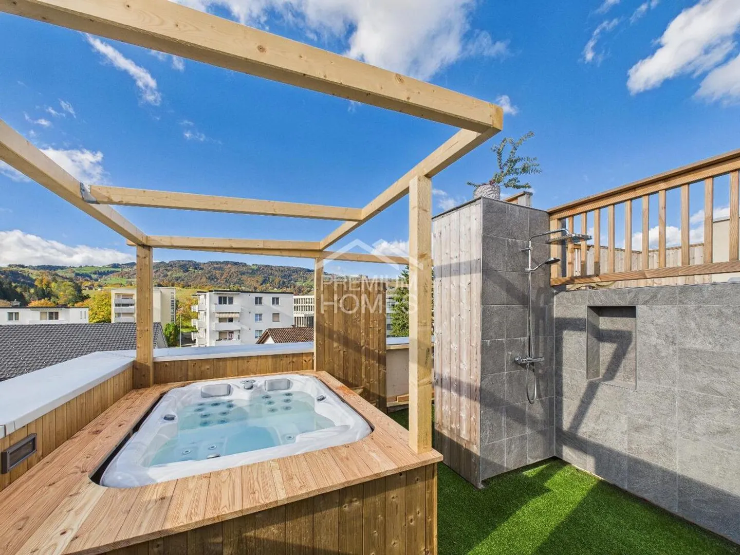 Penthouse exclusif avec piscine et vue panoramique - Photo 4 sur 11