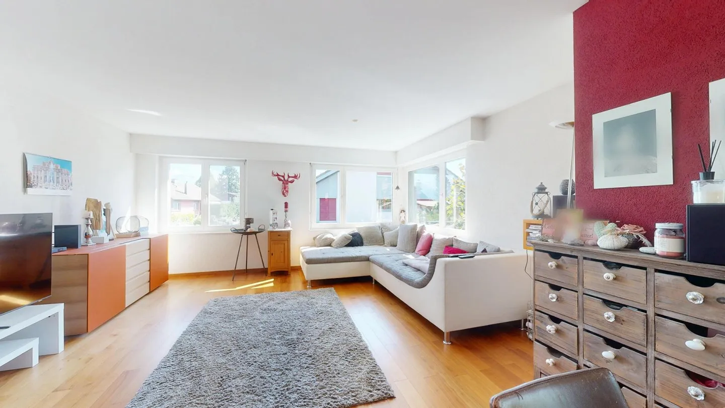 Maison individuelle familiale dans un emplacement calme - Photo 2 sur 7