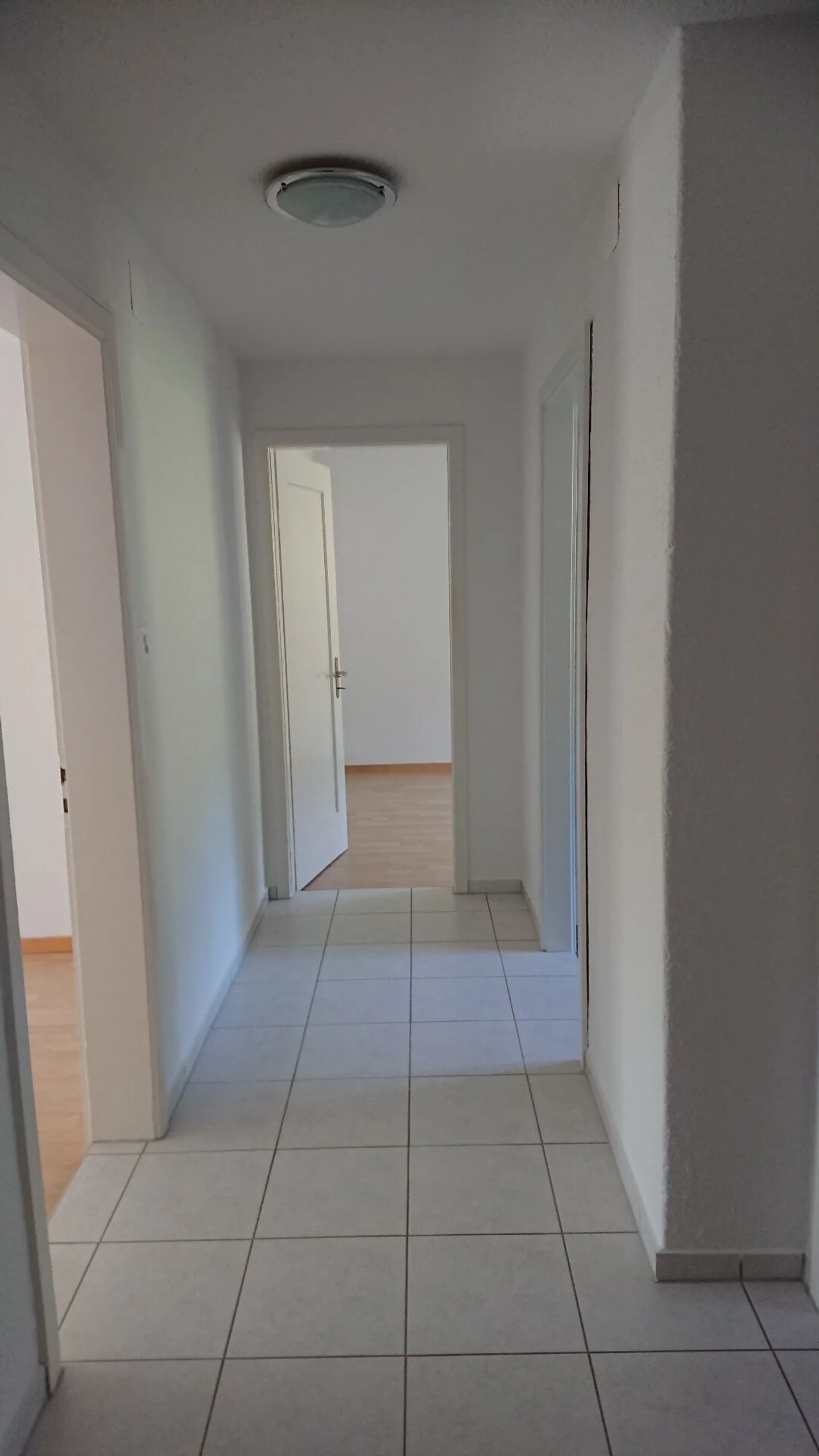 Vivere comodamente in una posizione tranquilla - Foto 3 di 8