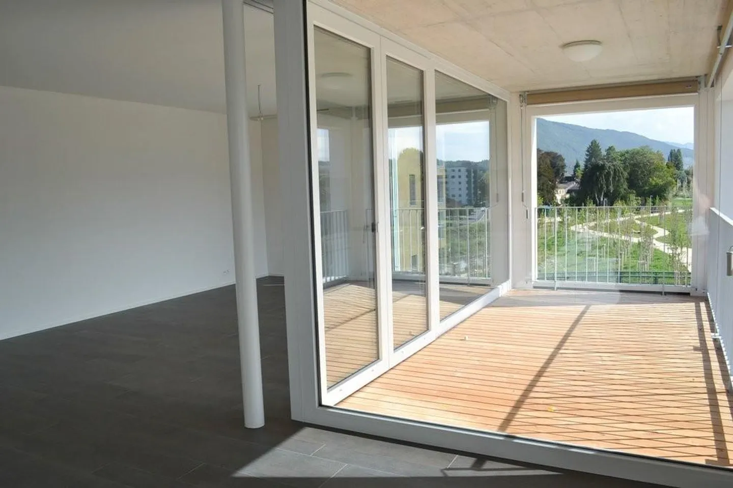 Appartamento 2.5 locali con grande cucina e balcone - Foto 4 di 9