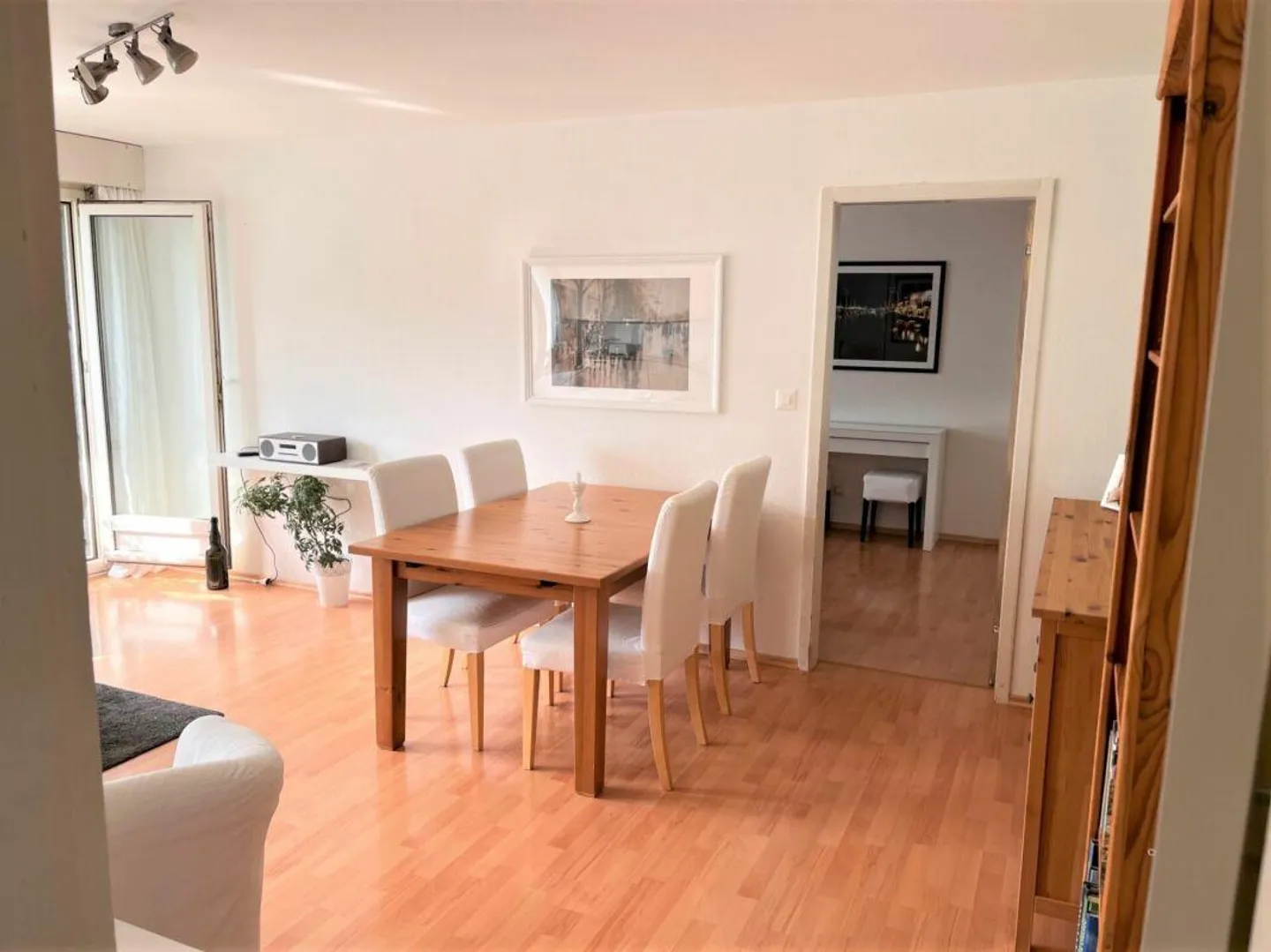 Bon rapport qualité-prix -> appartement attrayant ! Pièces lumineuses,... - Photo 3 sur 13