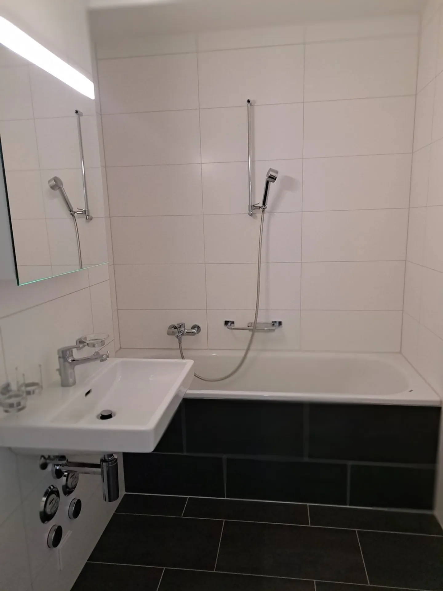 Bel appartement lumineux 4,5 pièces - Photo 6 sur 8