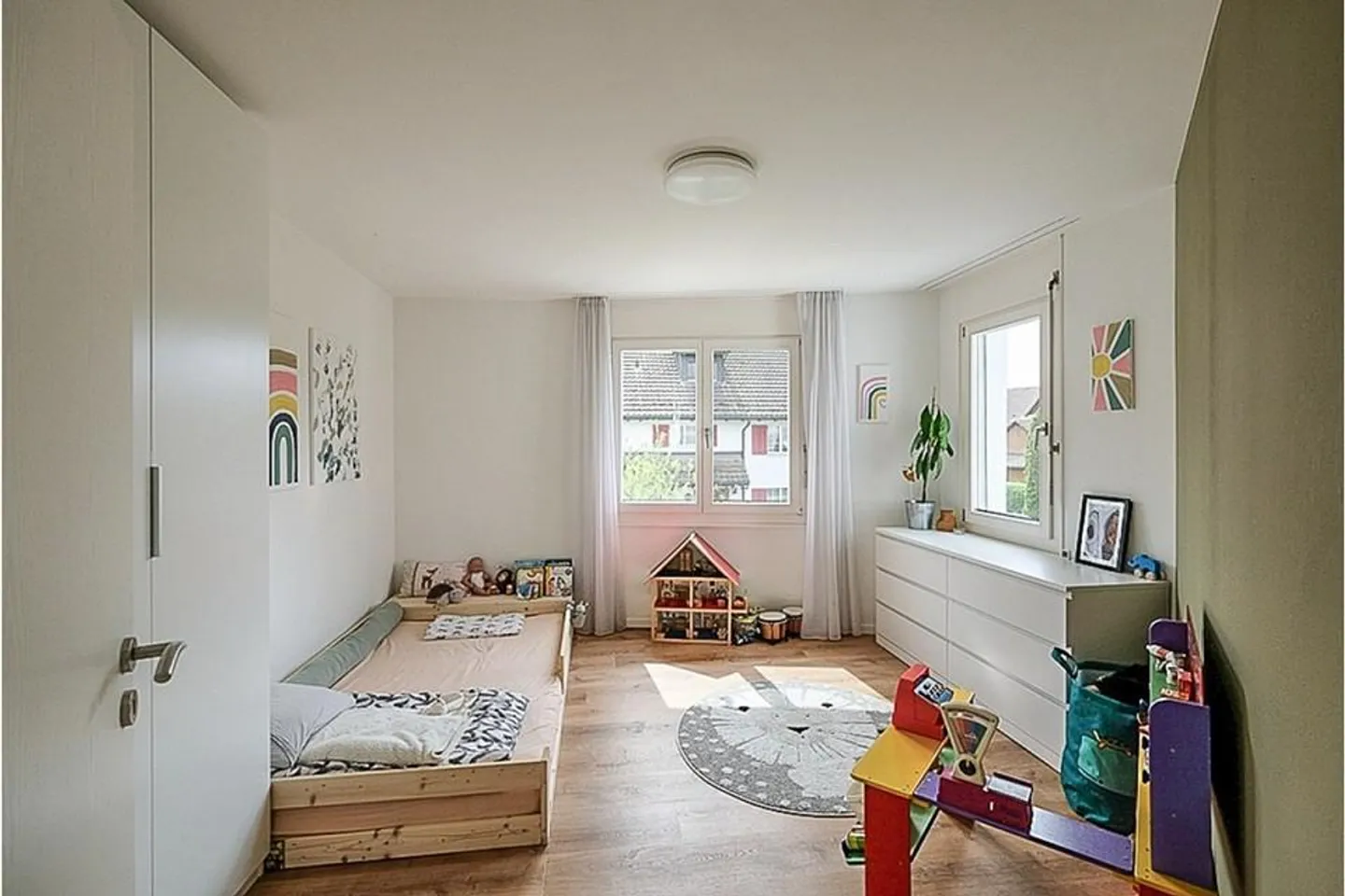 Appartement en duplex de 4,5 pièces élégant dans un emplacement calme et central... - Photo 6 sur 13