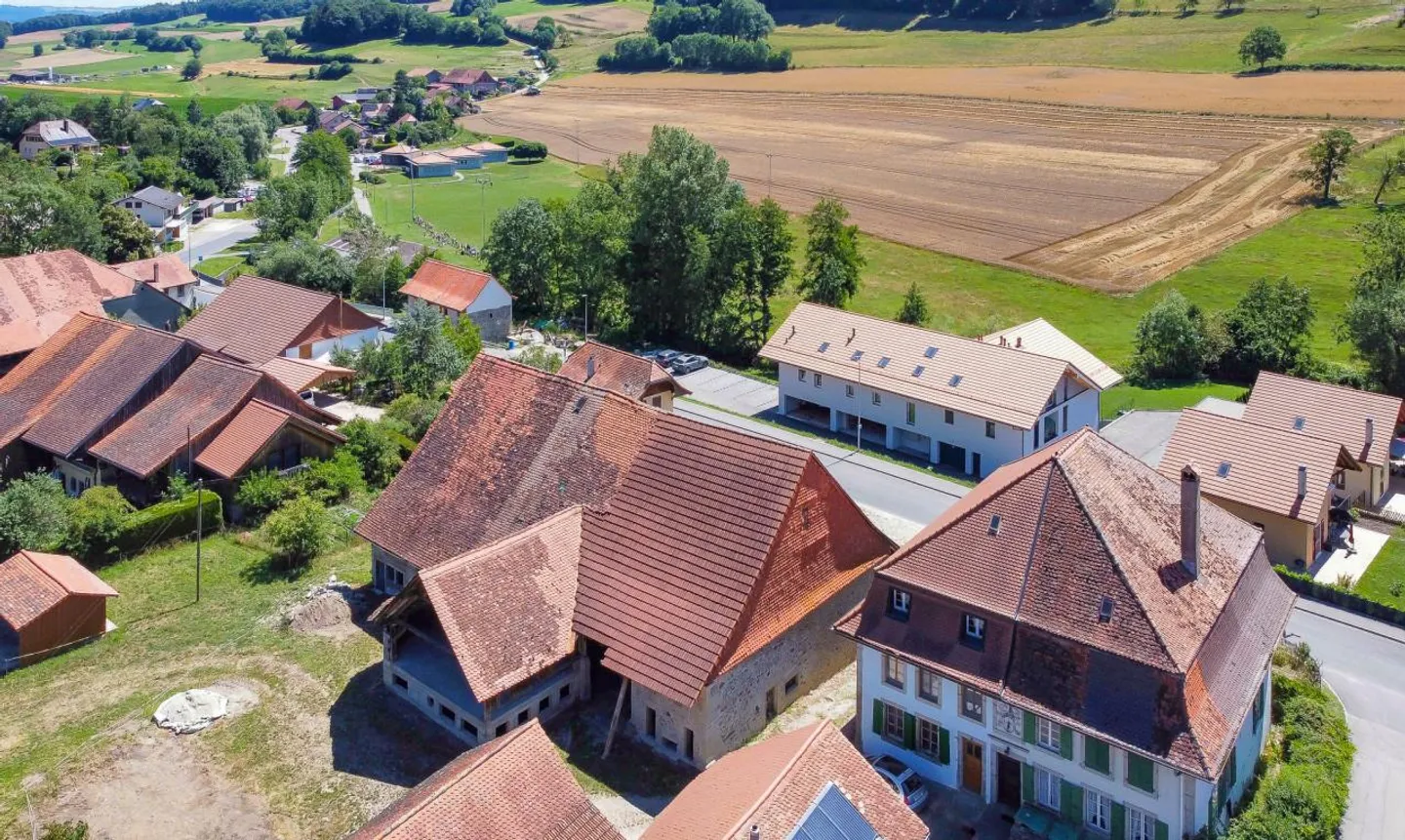 Immobilienprojekt mit 6 Wohnungen und Baugenehmigung - Foto 2 von 13