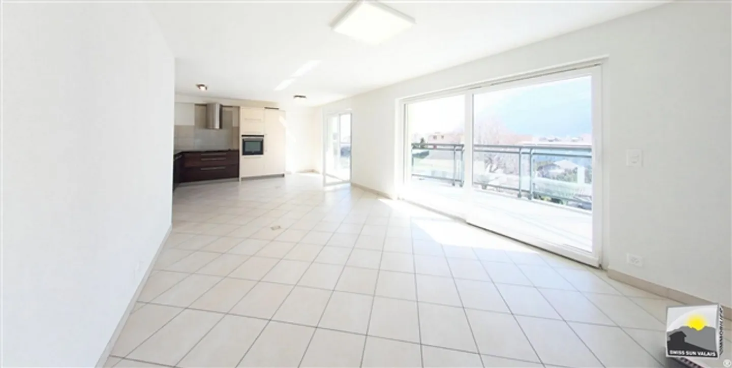 «SAXON/ Je suis "LOVELY" appartement terrasse 2.5 stes de 79 m2 é louer, Schweiz» - Photo 6 sur 19