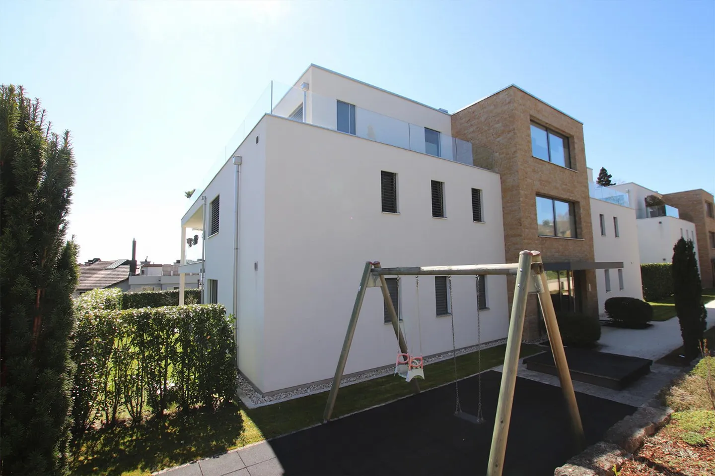 Exclusive 5.5-room penthouse apartment with panoramic view at Hofberg in Wil - Photo 3 of 29