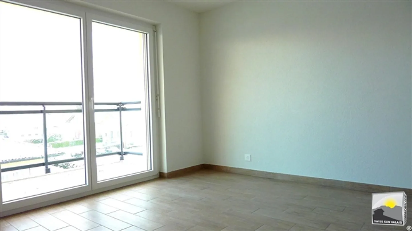 «SAXON/ Je suis "LOVELY" appartement terrasse 2.5 stes de 79 m2 é louer, Schweiz» - Photo 7 sur 19