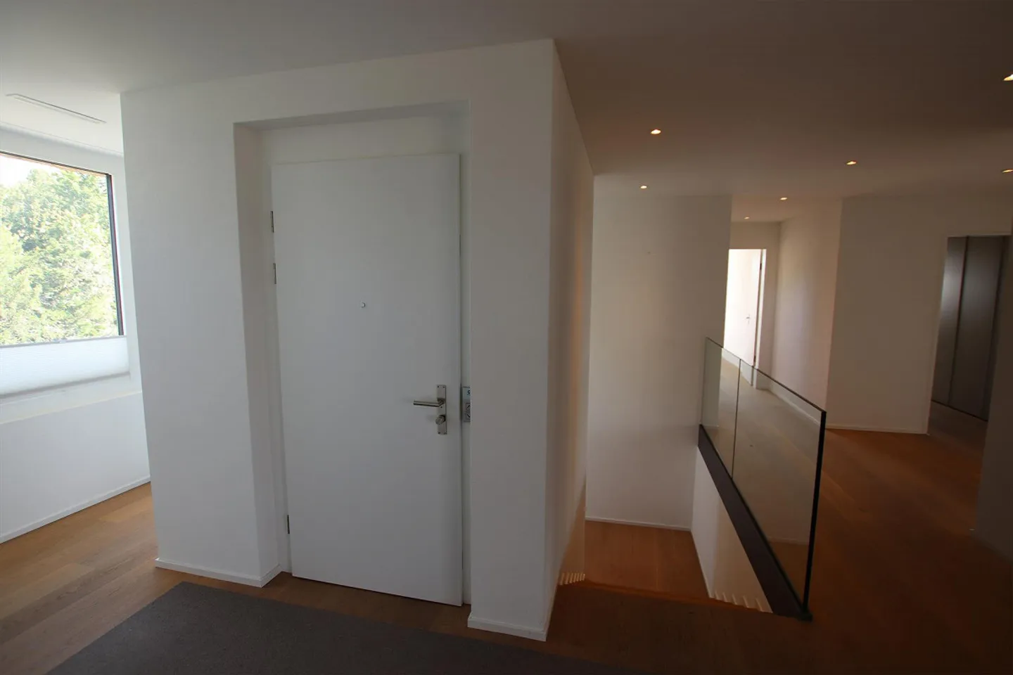 Exclusive 5.5-room penthouse apartment with panoramic view at Hofberg in Wil - Photo 7 of 29