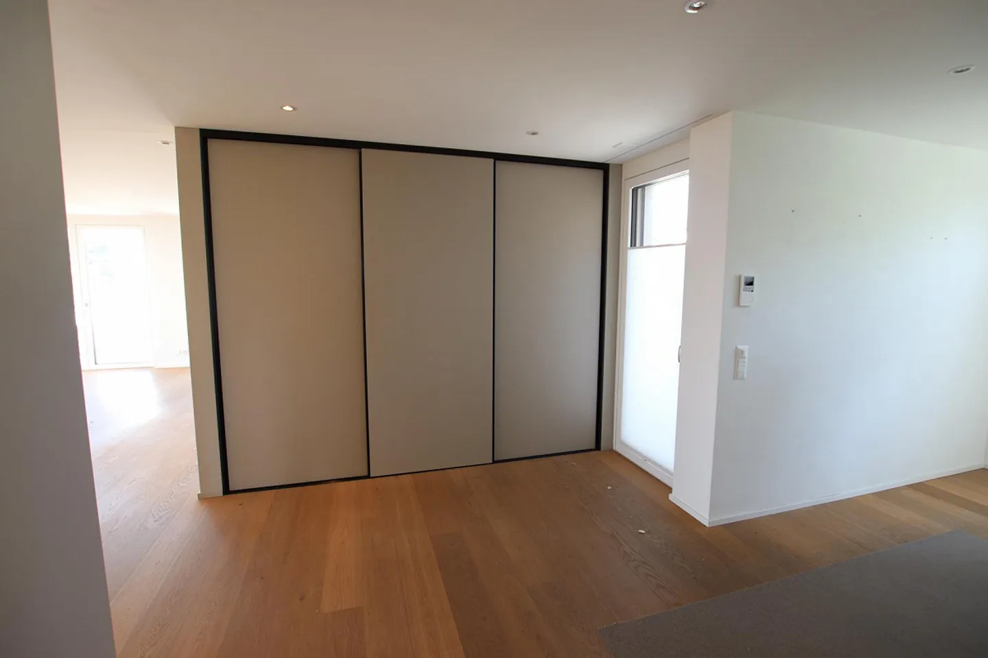 Exclusive 5.5-room penthouse apartment with panoramic view at Hofberg in Wil - Photo 9 of 29