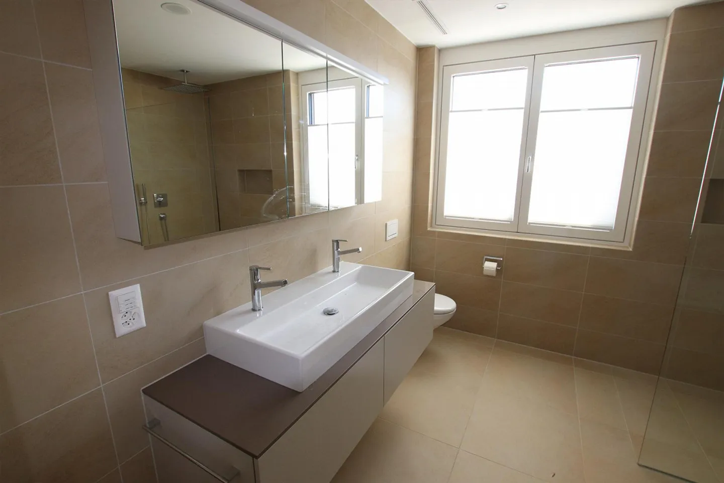 Exclusive 5.5-room penthouse apartment with panoramic view at Hofberg in Wil - Photo 11 of 29