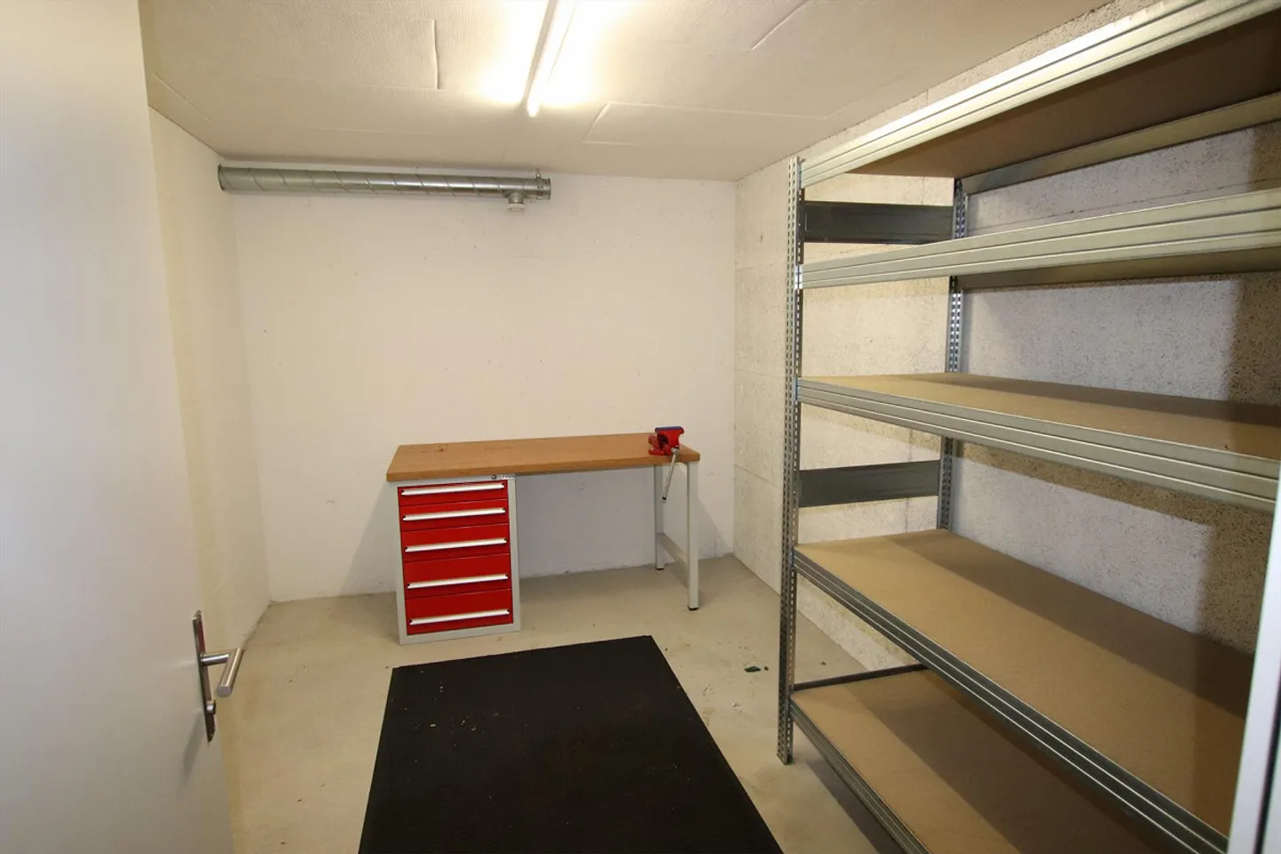 Exclusive 5.5-room penthouse apartment with panoramic view at Hofberg in Wil - Photo 20 of 29