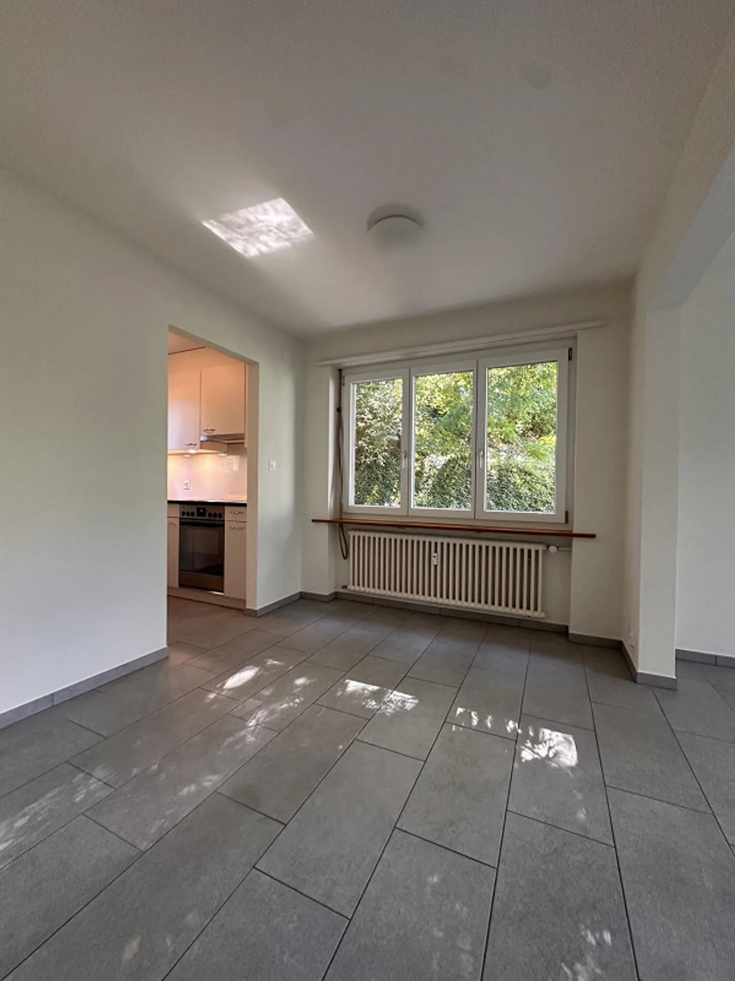 Apartment in the Green of the City - Photo 4 of 10