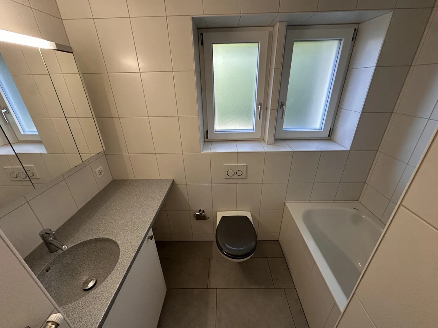 Apartment in the Green of the City - Photo 7 of 10
