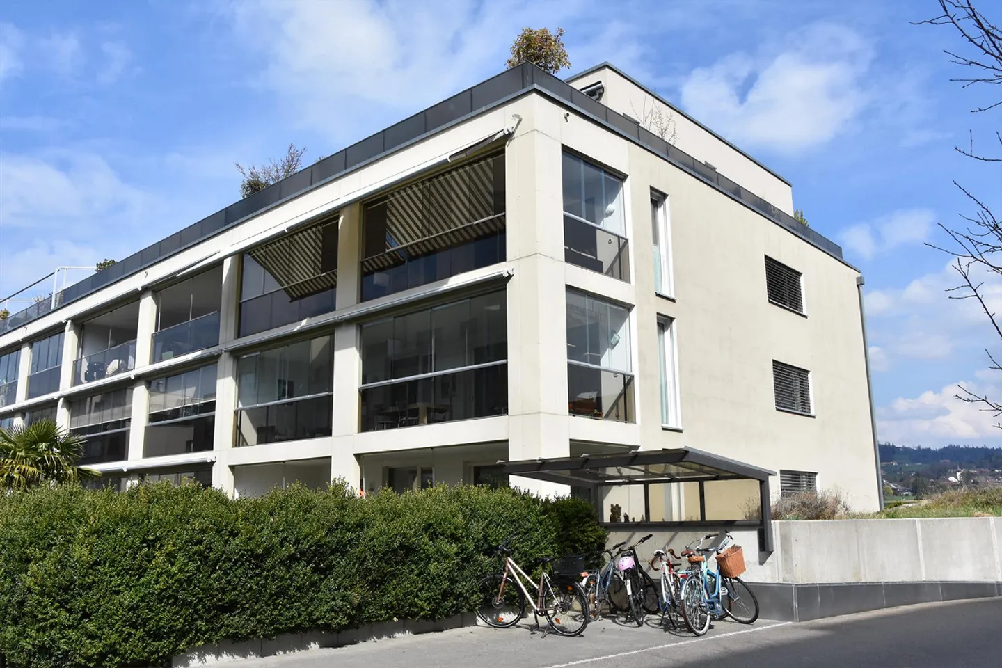 Spacious 4.5 room apartment with large balcony/loggia in Steffisburg - Photo 1 of 7