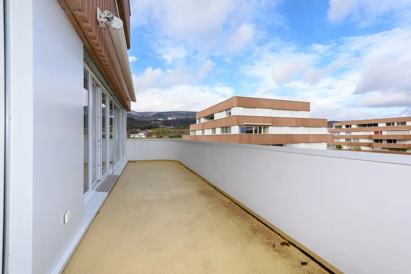 Modern, spacious and well-located apartment! - Photo 7 of 9