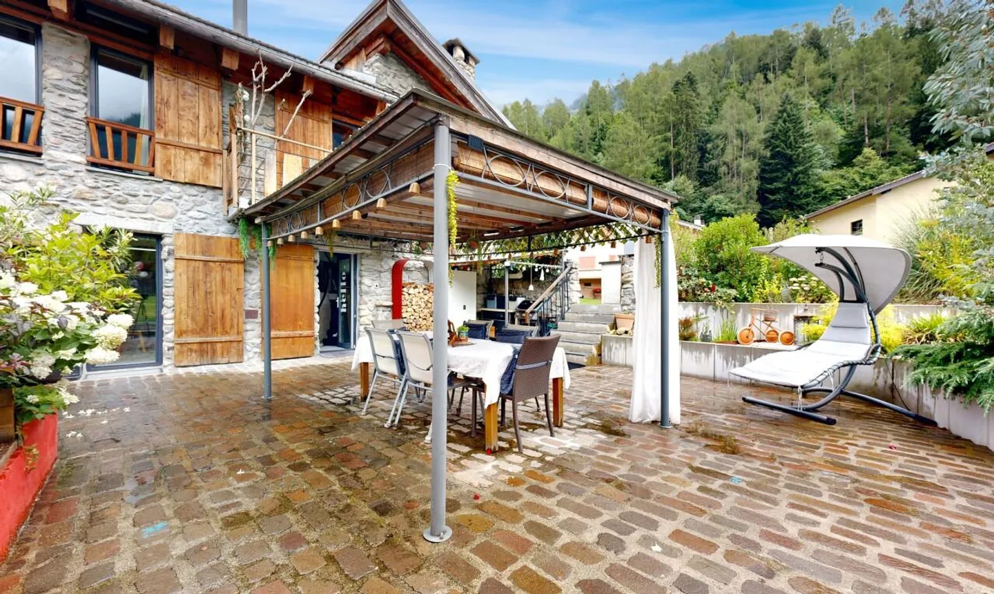 Maison individuelle de 4 pièces et grands espaces extérieurs - Boverni - Photo 2 sur 11