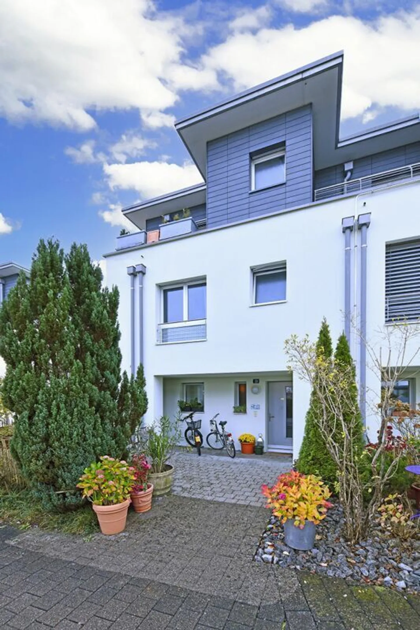 6.5 Zi. Reiheneckhaus an ruhiger und kinderfreundlicher Lage - Photo 1 sur 18