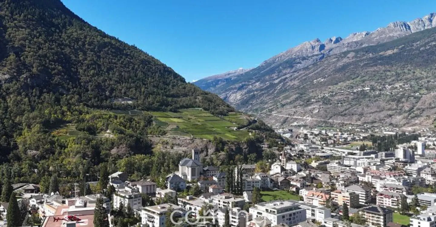 Appartamento nuovo di 3,5 locali a Visp - sostenibile, con vista sulla valle e impianto fotovoltaico - Foto 4 di 11