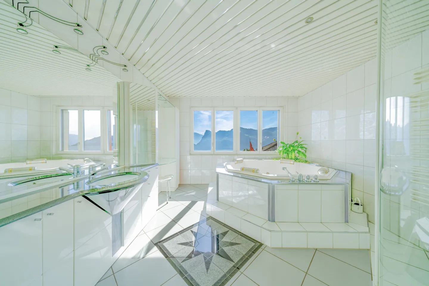 Attractive Apartment in Hergiswil NW - Photo 2 of 5