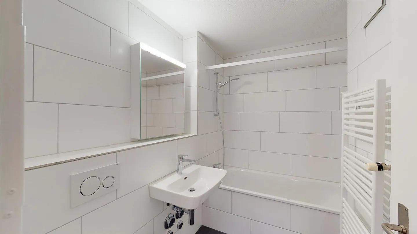 Helle 4.5-Zimmerwohnung in Witikon - Foto 3 von 13