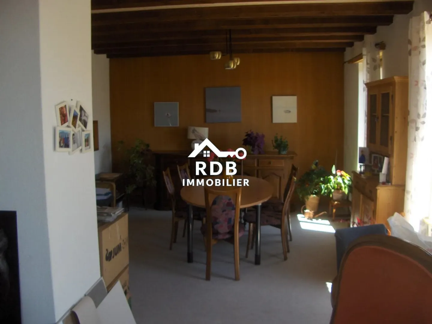 Geräumige 4,5-Zimmer-Duplexwohnung mit Garten, Terrasse und Parkplatz - Foto 2 von 6