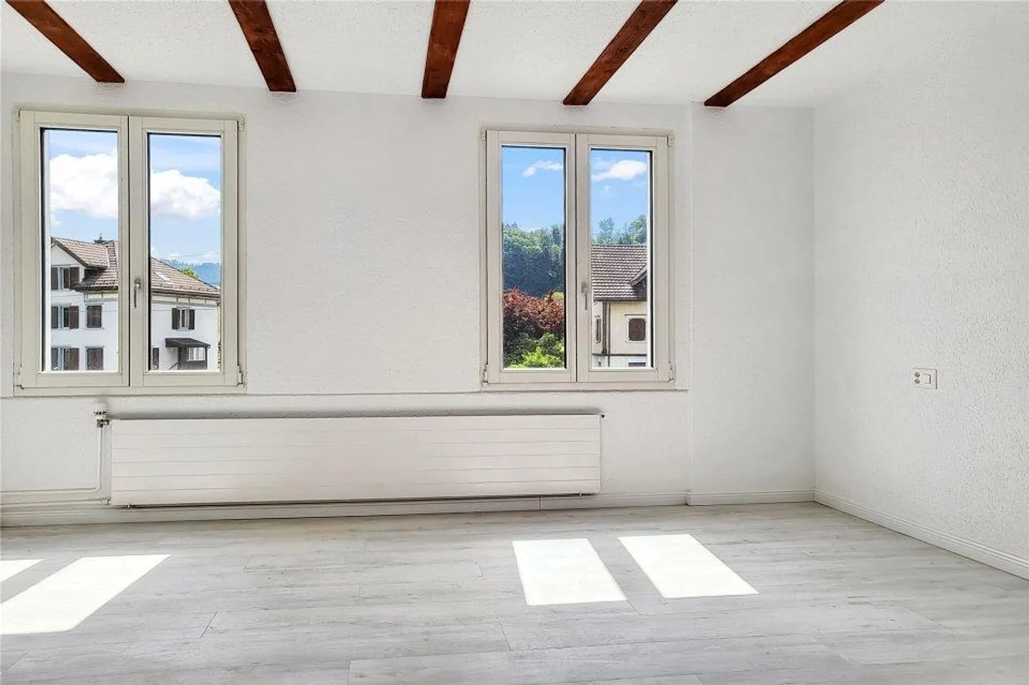 Proprietà di rendimento interessante nel Toggenburg - Foto 2 di 12
