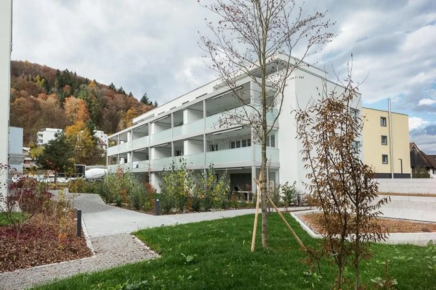 LOUER SANS CAUTION Vous cherchez un nouveau chez-vous avec un coin jardin? - Photo 1 sur 9