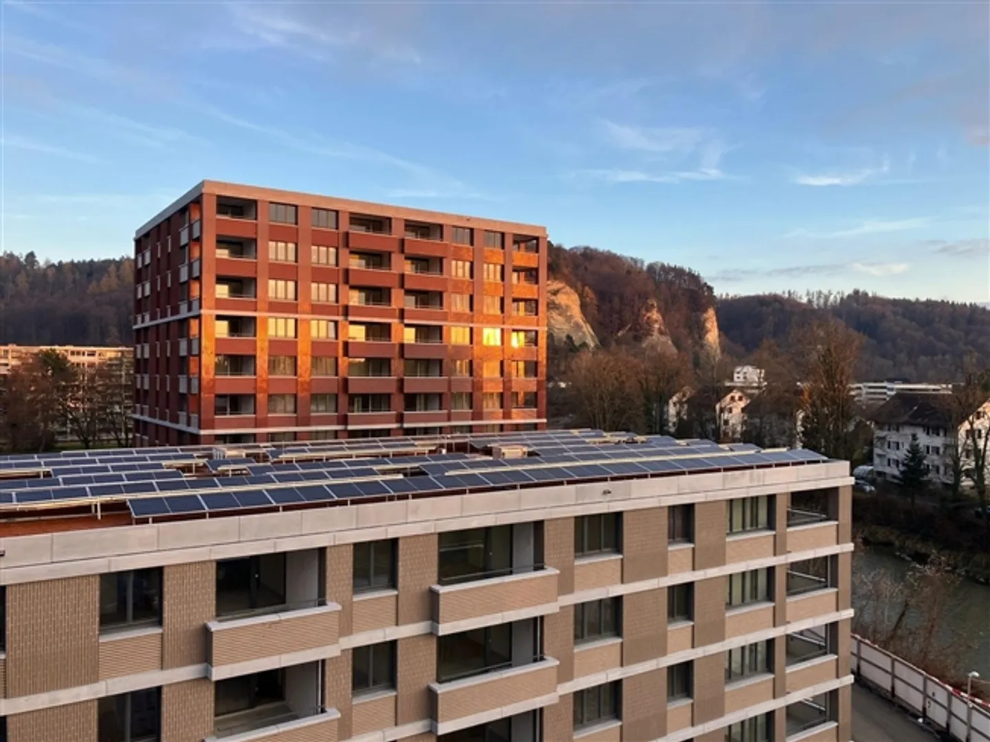 «Wohnen, wo das Leben fliesst» - Foto 1 von 11