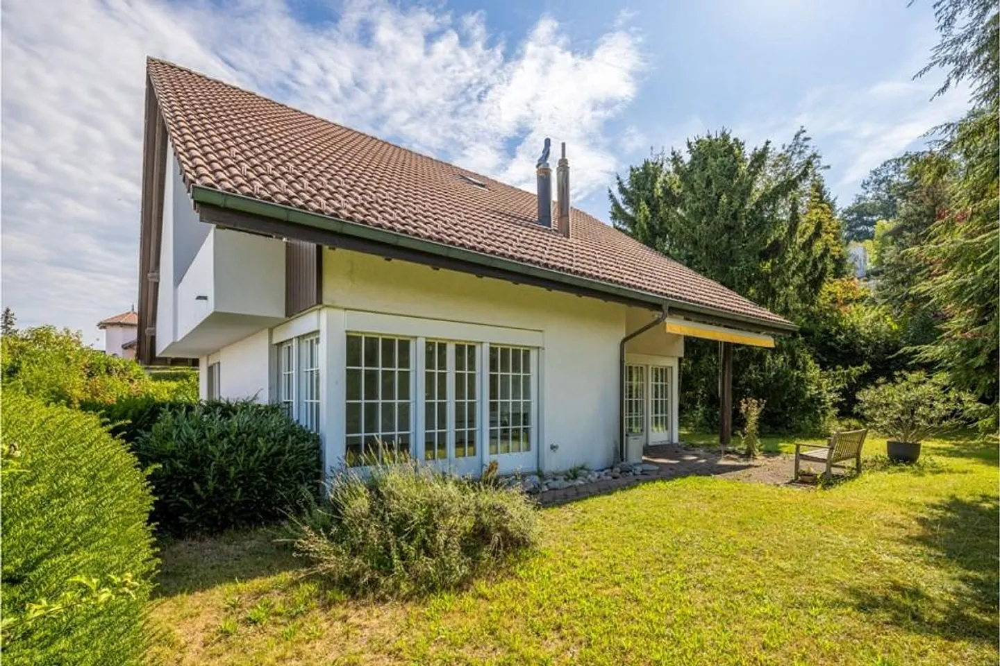 Well-maintained single-family house on 1,008 m² plot with exceptional development potential - Photo 4 of 10