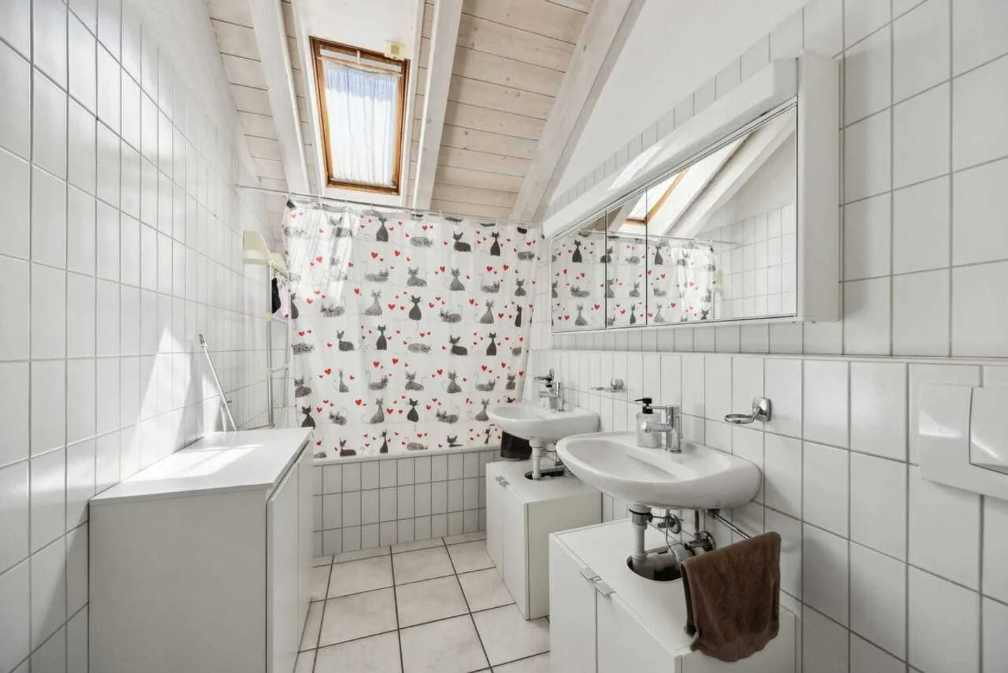 Appartamento attico luminoso di 4,5 stanze in vendita a Lotzwil! - Foto 11 di 13