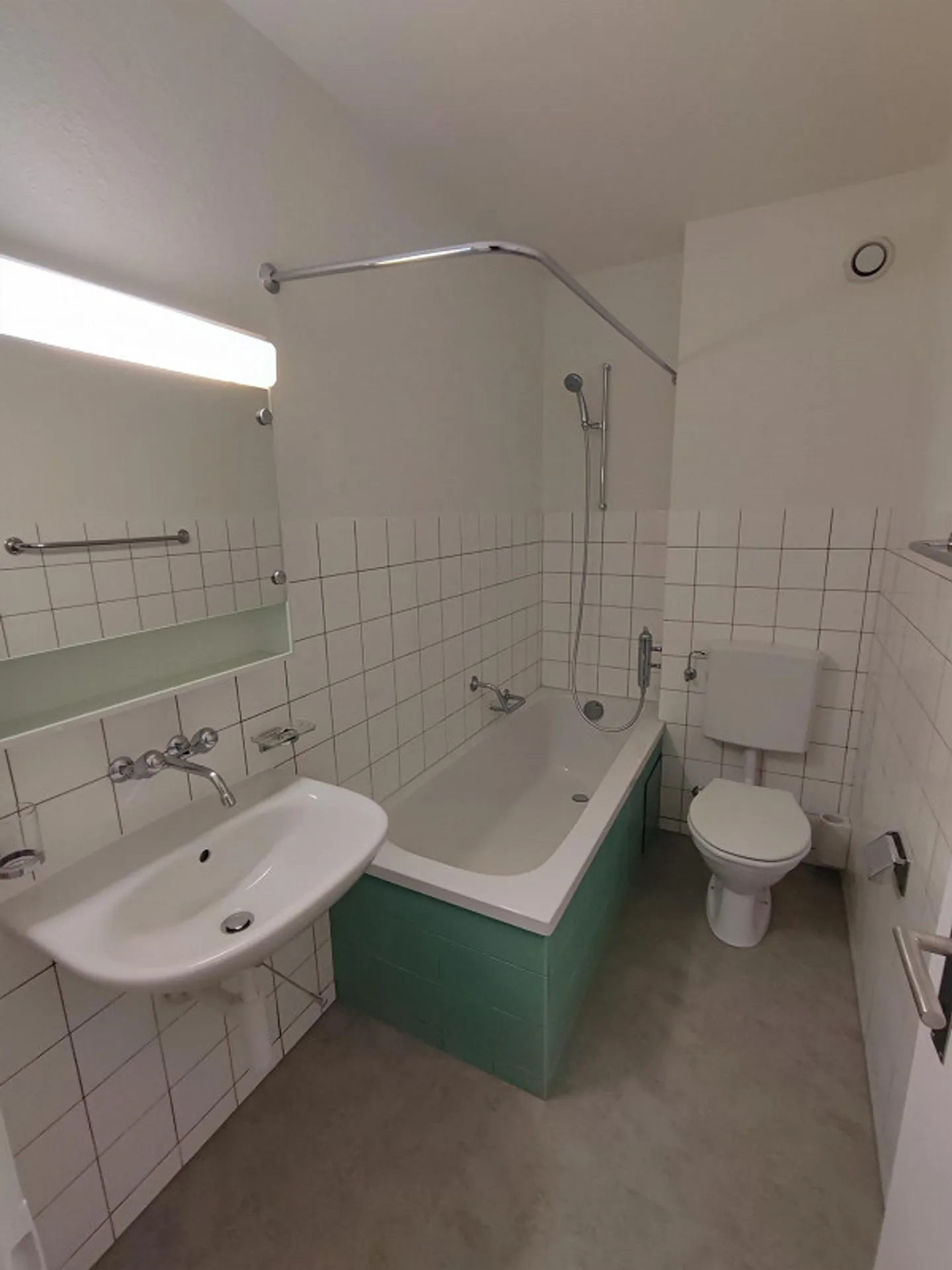 Appartement idéal pour les célibataires, les étudiants et les couples au cœur de Kleinhüningen - Photo 5 sur 9