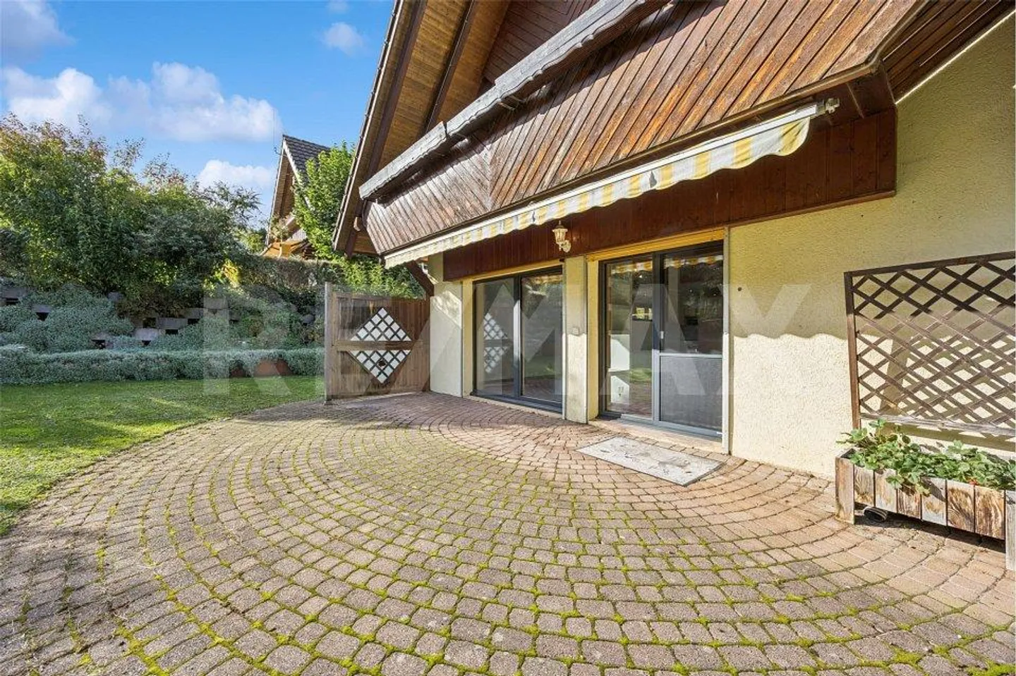 Casa unifamiliare indipendente e parzialmente ristrutturata con molto spazio esterno - Foto 13 di 13