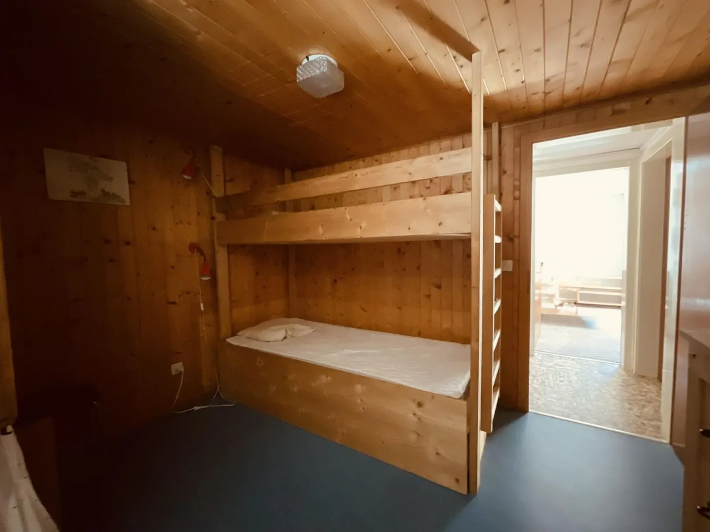 Village house with two separate apartments - Photo 13 of 13