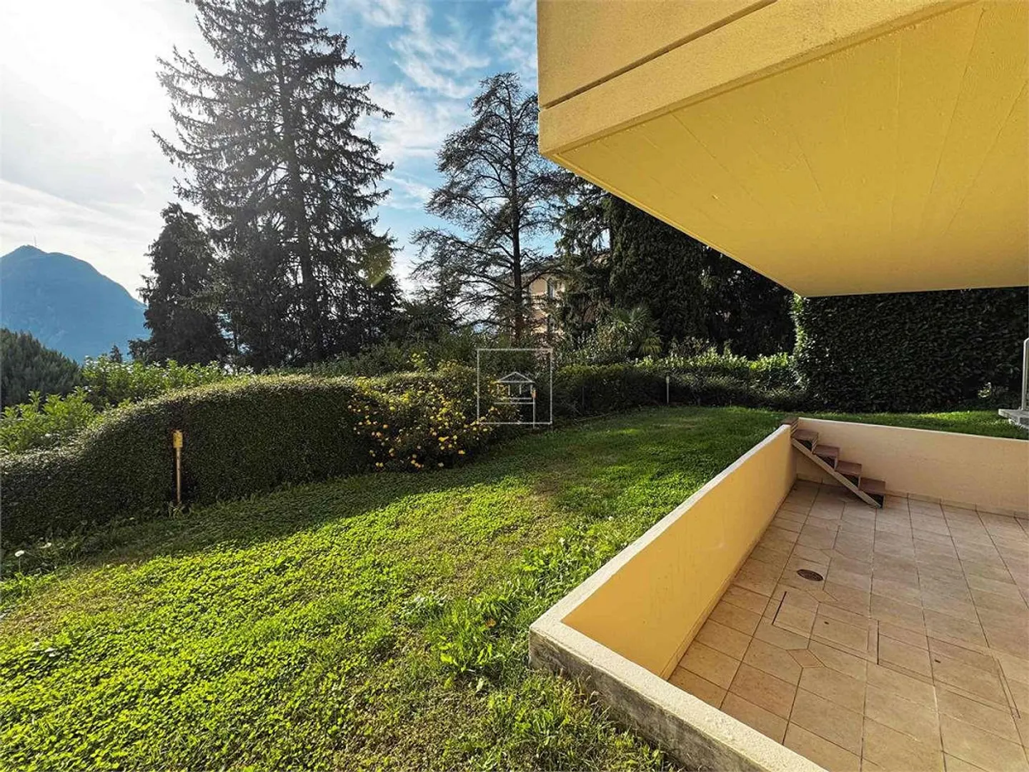 Splendido Duplex di 4.5 Locali con Vista Lago - Foto 10 di 13
