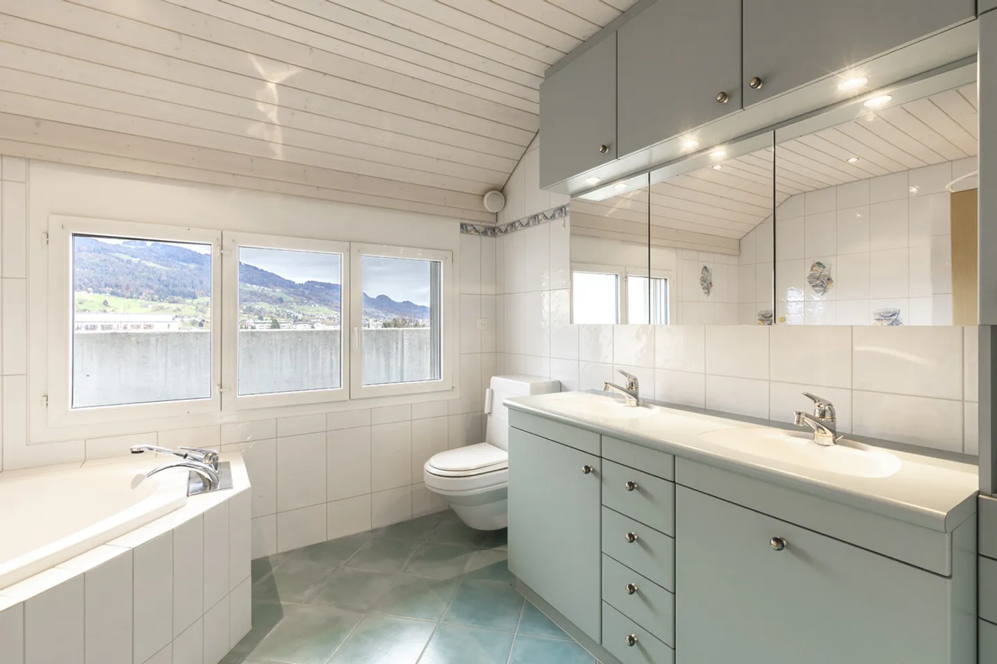 Maison confortable dans un emplacement central - Photo 5 sur 8