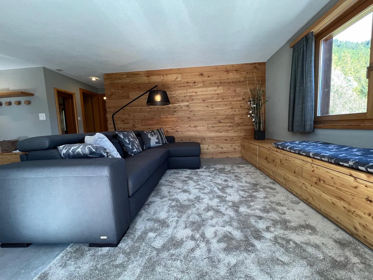 Bellissimo appartamento ristrutturato di 3,5 locali nel cuore del Goms - Foto 4 di 10