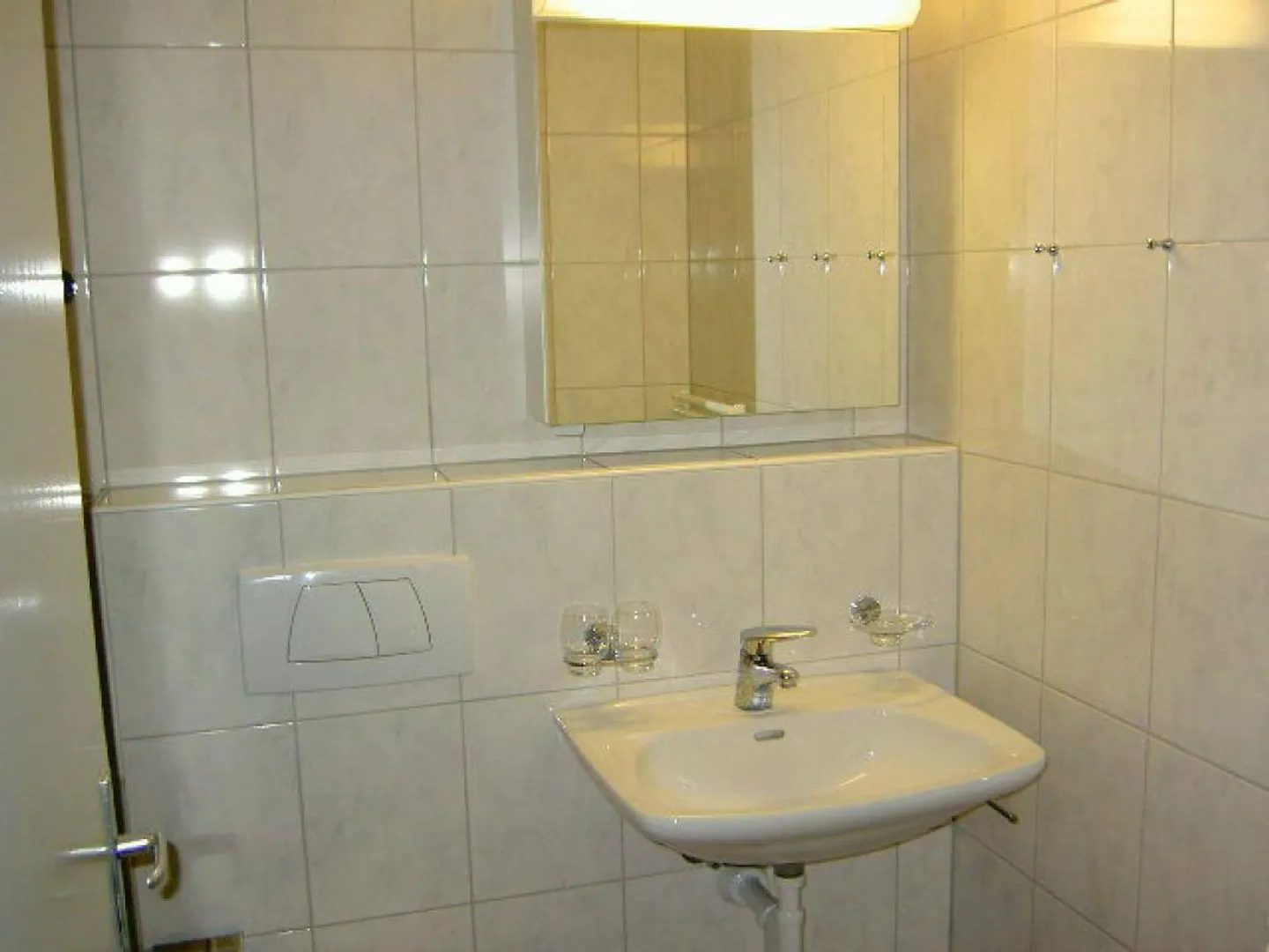 Beautiful 3.5 room apartment, quietly located - Photo 2 of 13